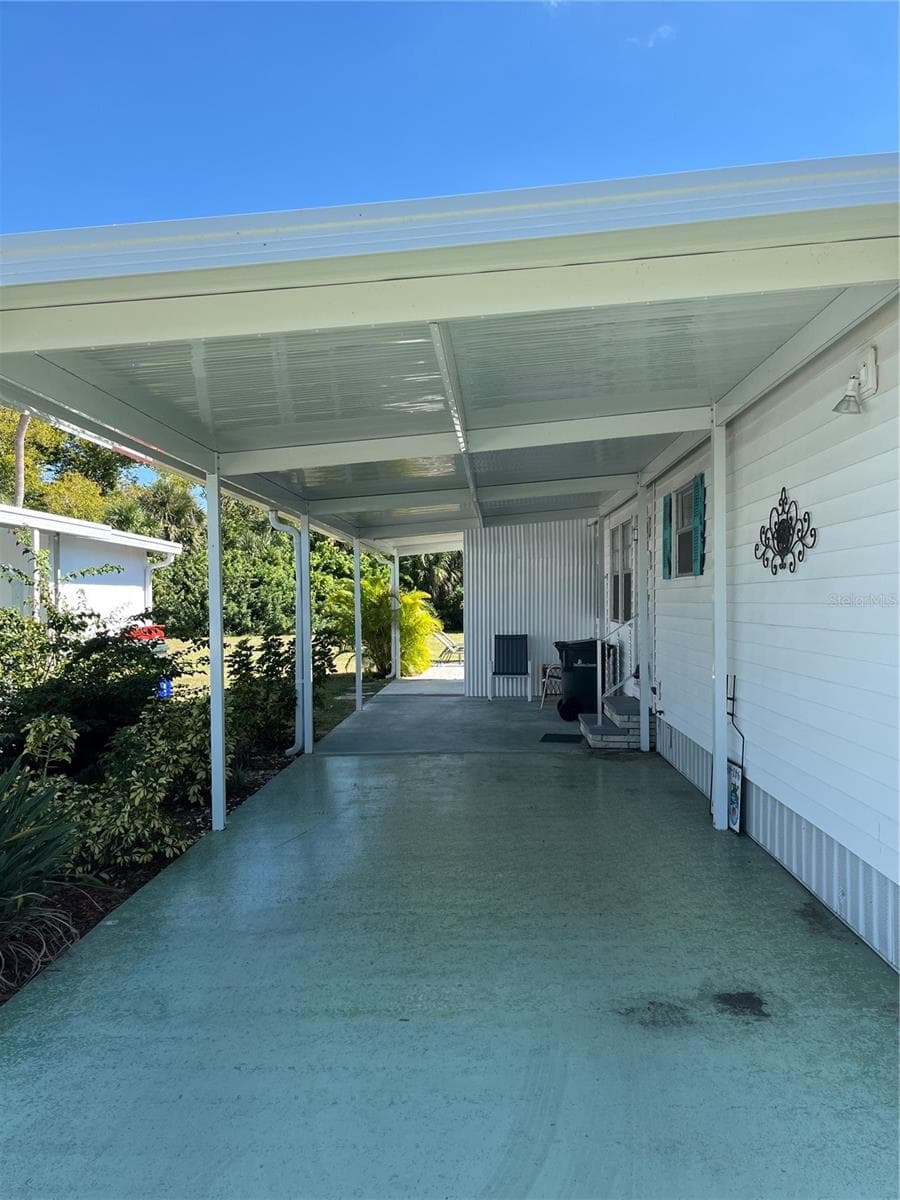 609 CERVINA DRIVE — photo 4 of 38