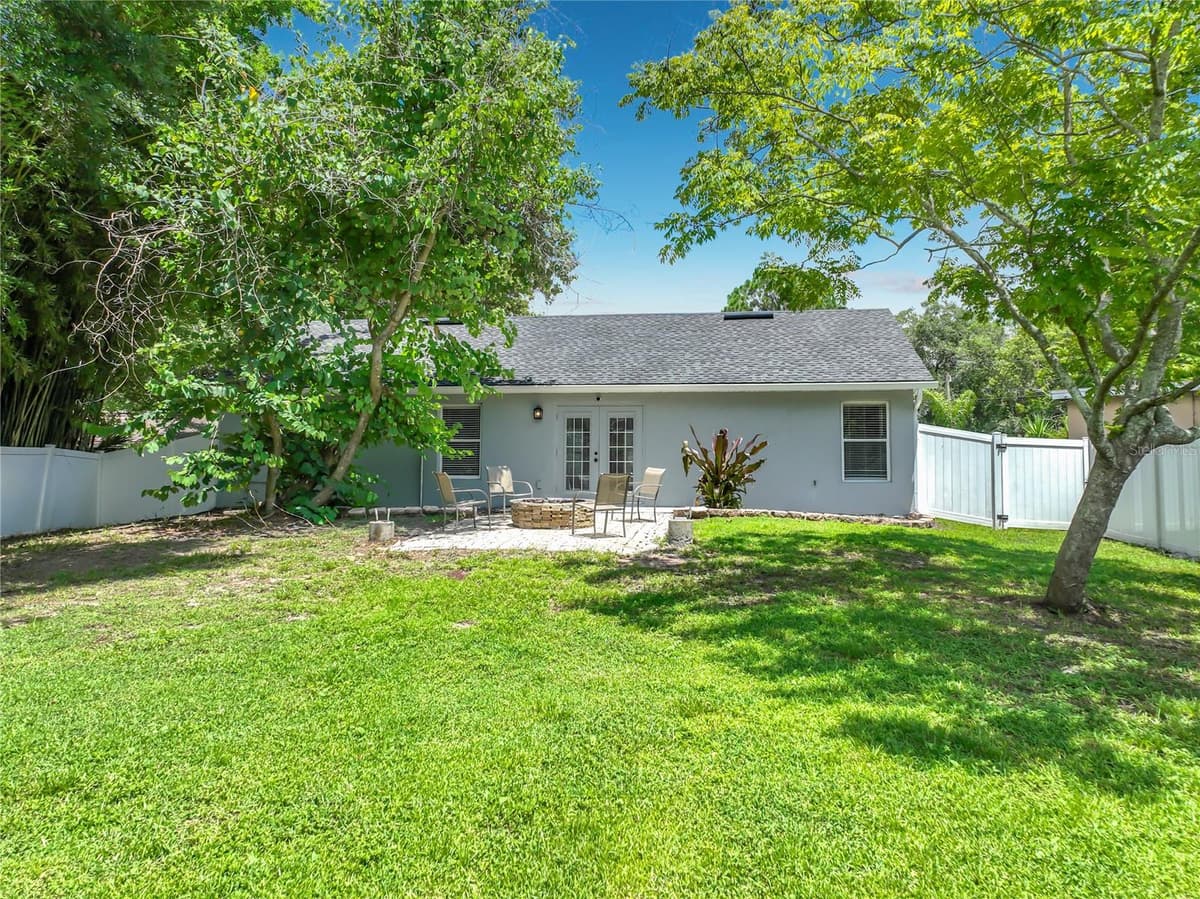 1193 LAKE LUCERNE CIRCLE — photo 30 of 39