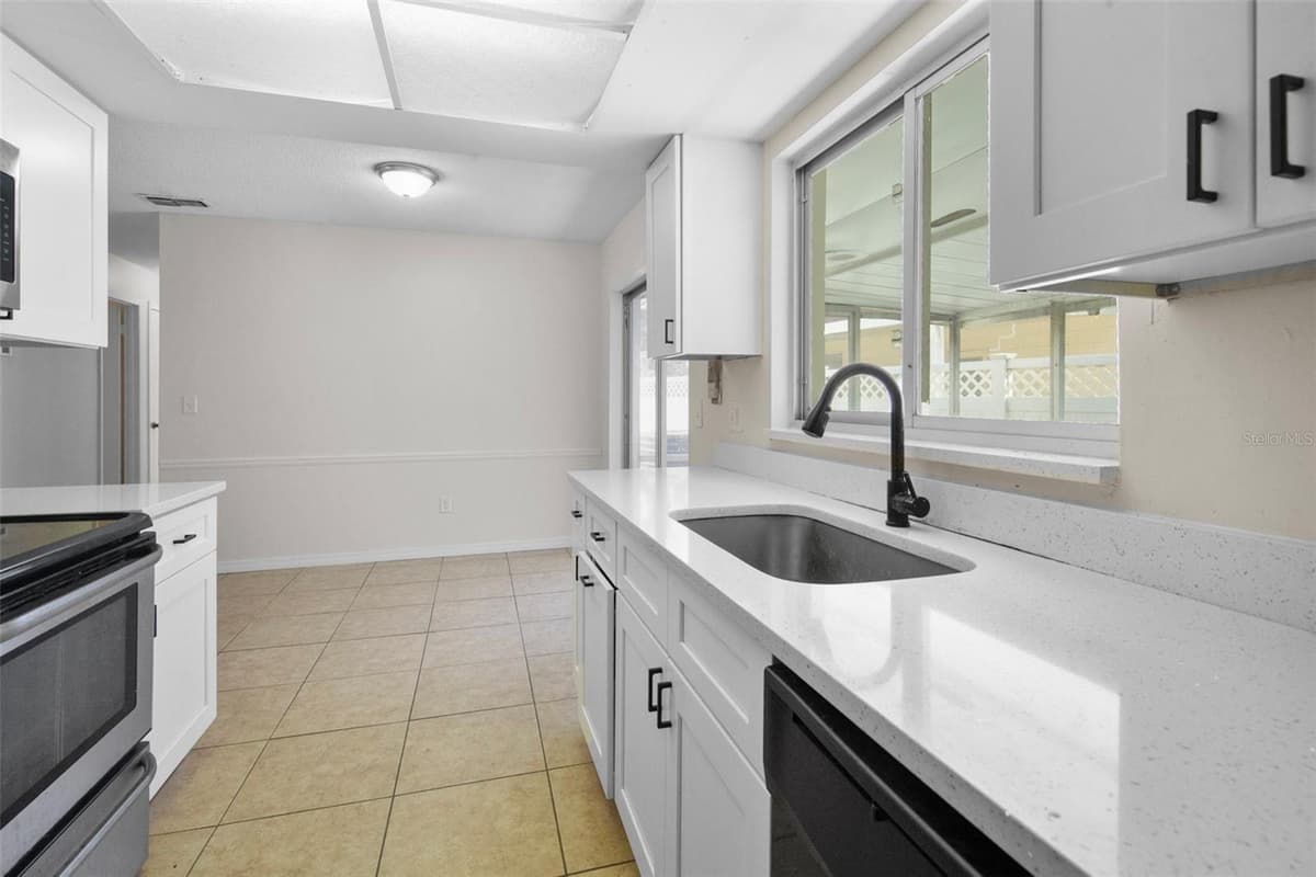 142 BAYBERRY COURT — photo 9 of 25