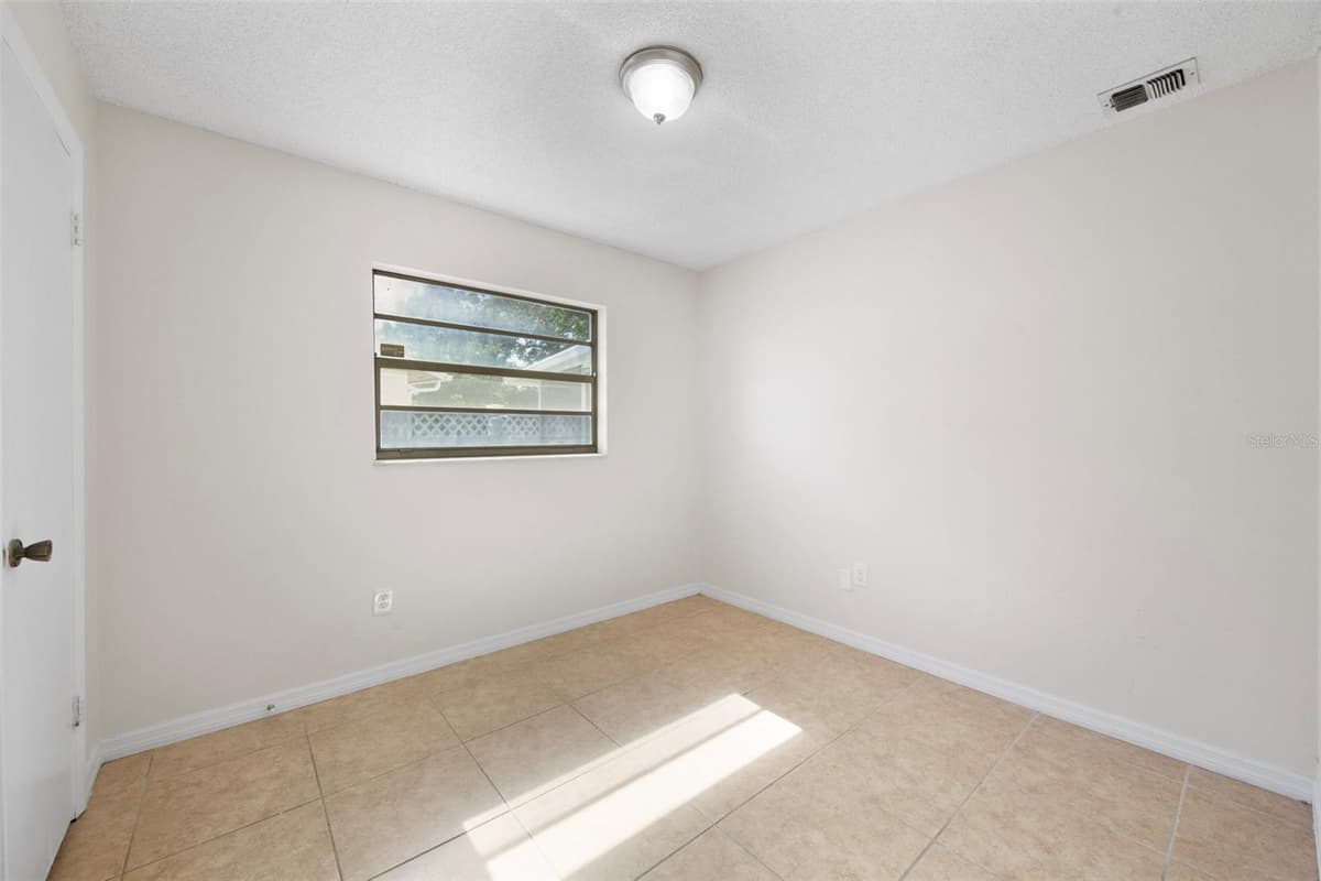 142 BAYBERRY COURT — photo 17 of 25