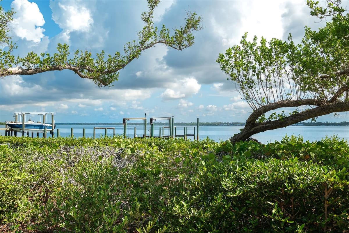 6275 MANASOTA KEY ROAD — photo 45 of 61