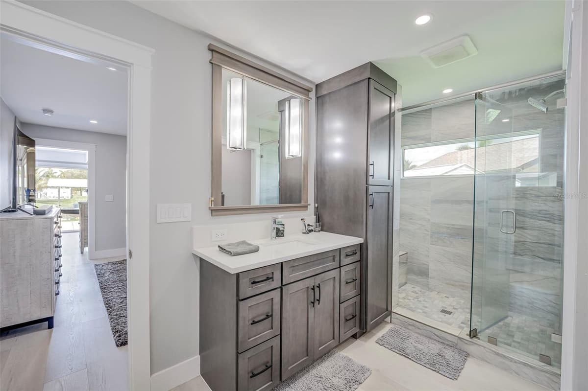 5204 TOWER DRIVE — photo 20 of 45