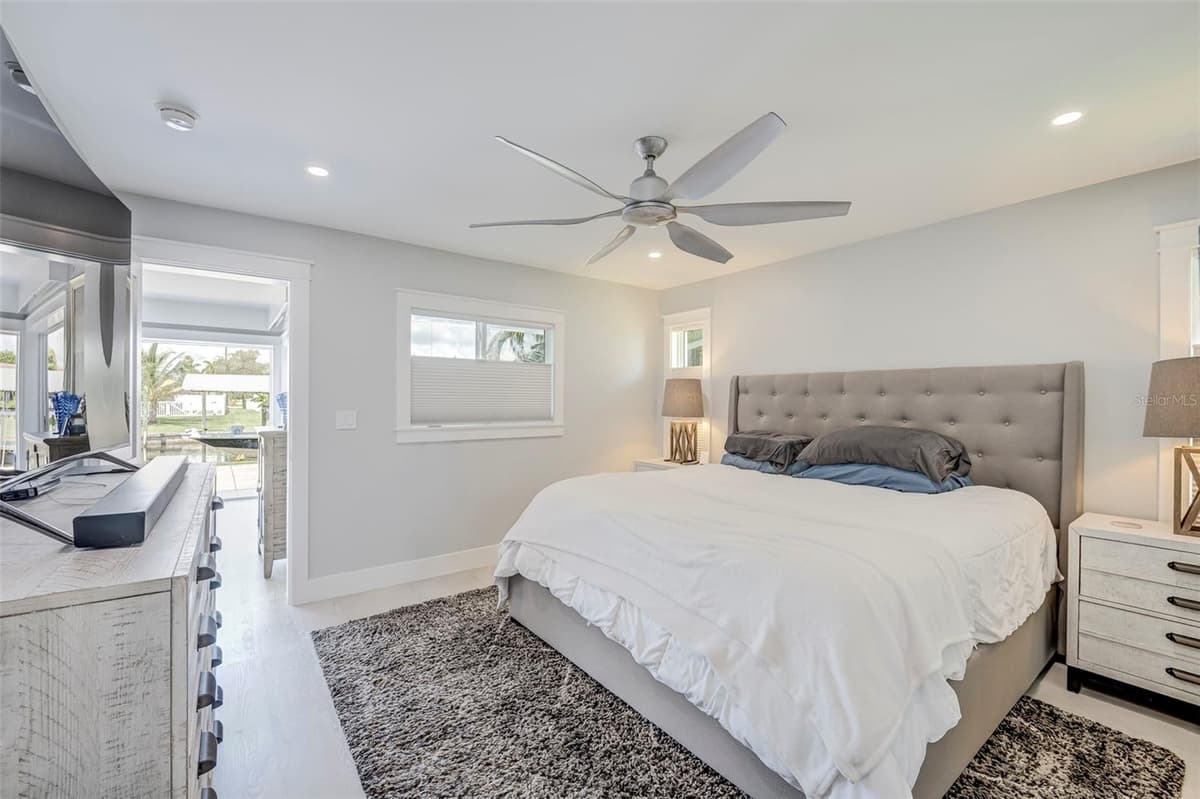 5204 TOWER DRIVE — photo 17 of 45