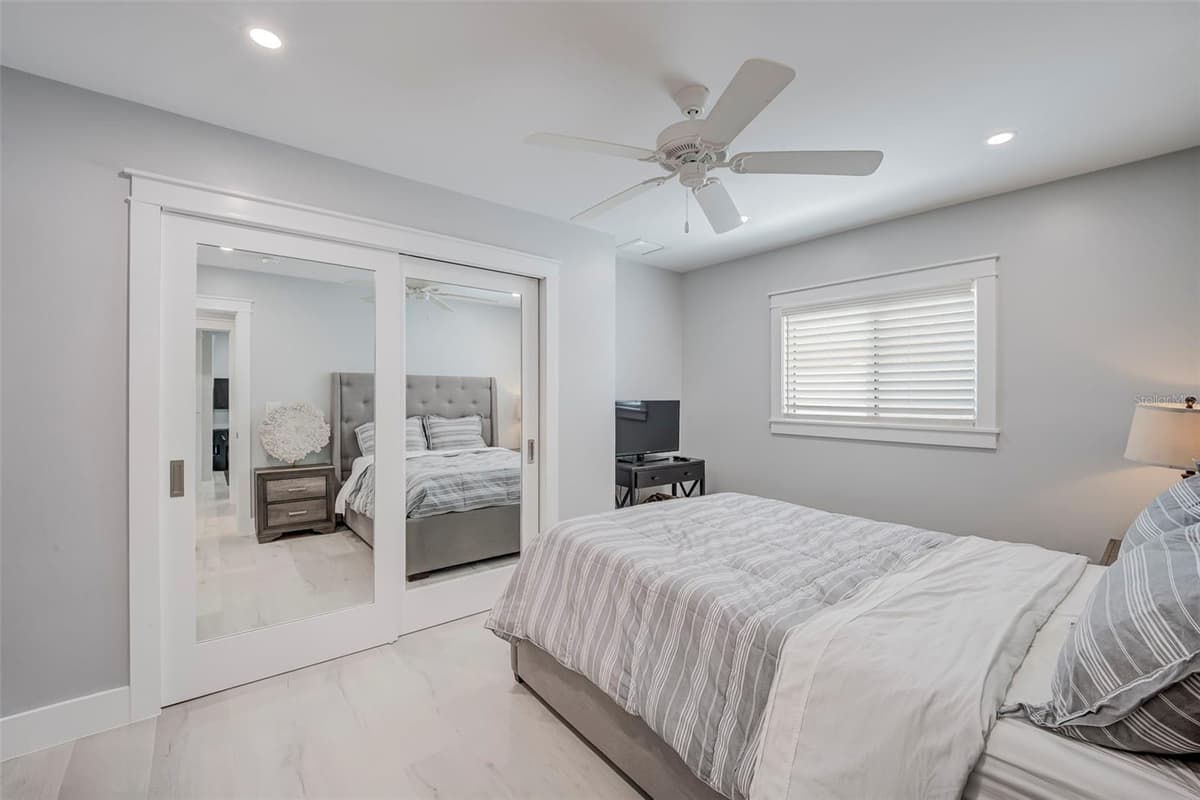 5204 TOWER DRIVE — photo 25 of 45
