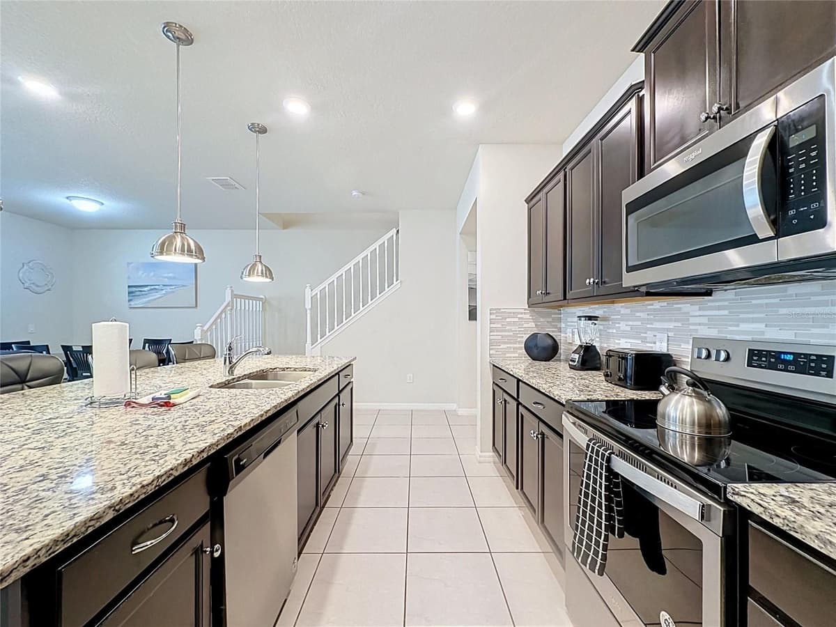 237 JETTY WAY — photo 16 of 75