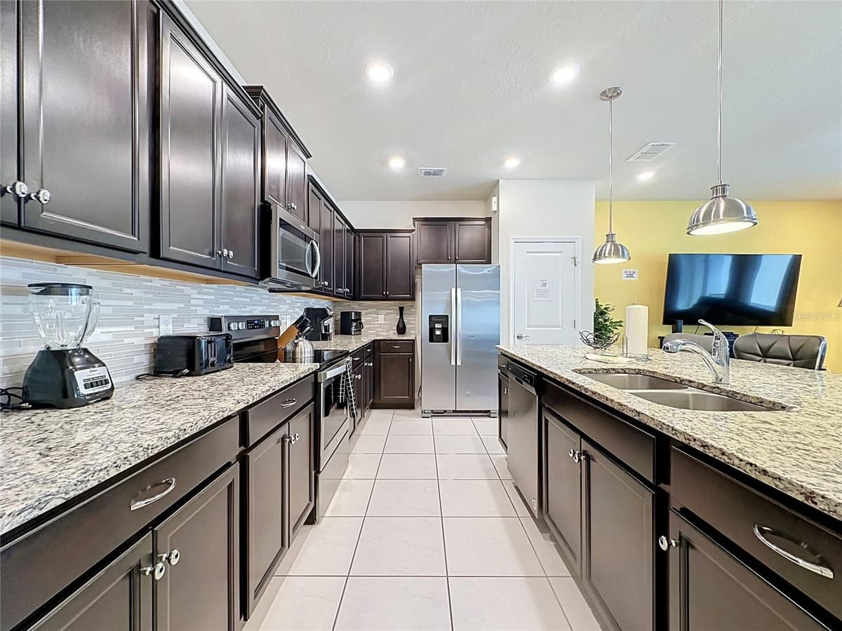 237 JETTY WAY — photo 17 of 75