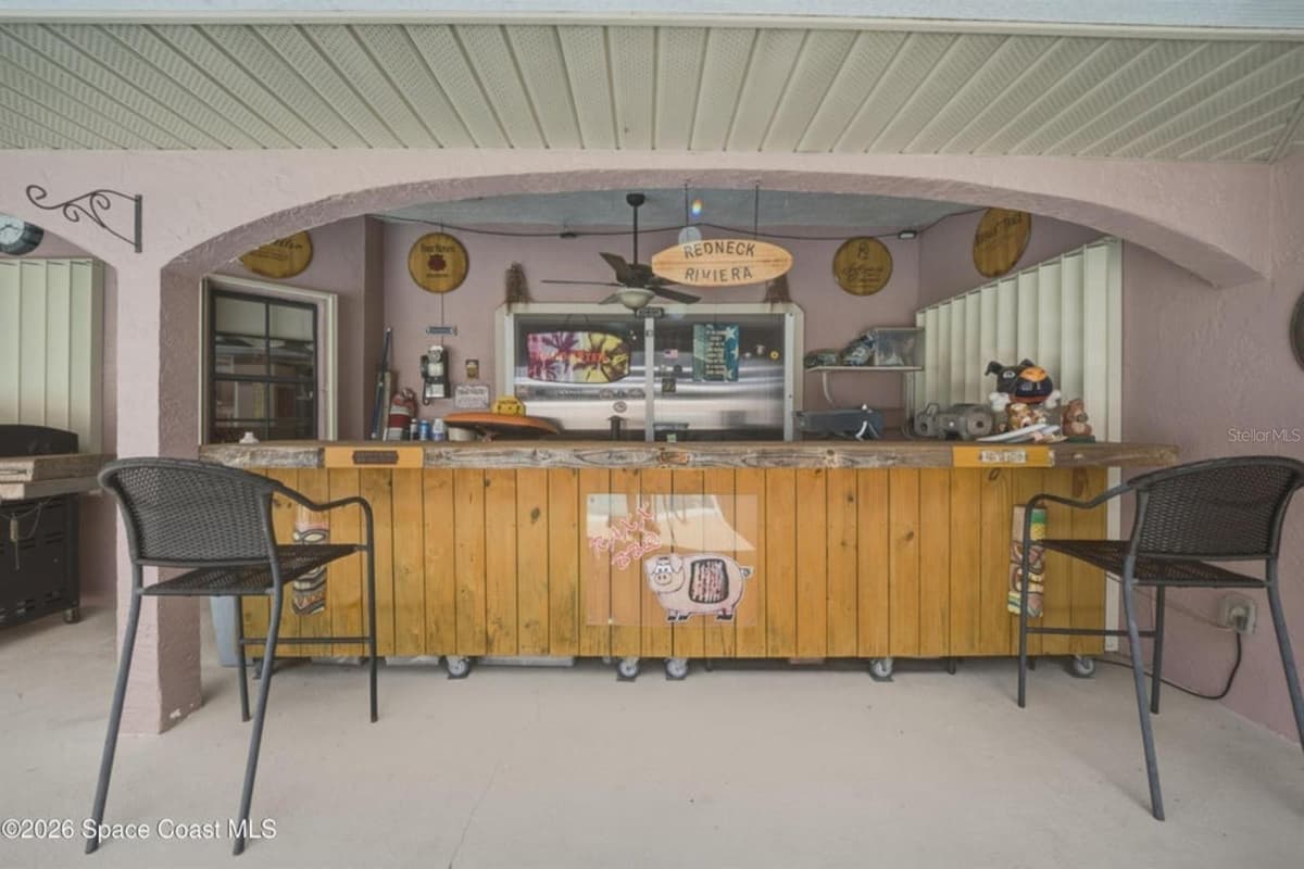4562 HELENA DRIVE — photo 42 of 44