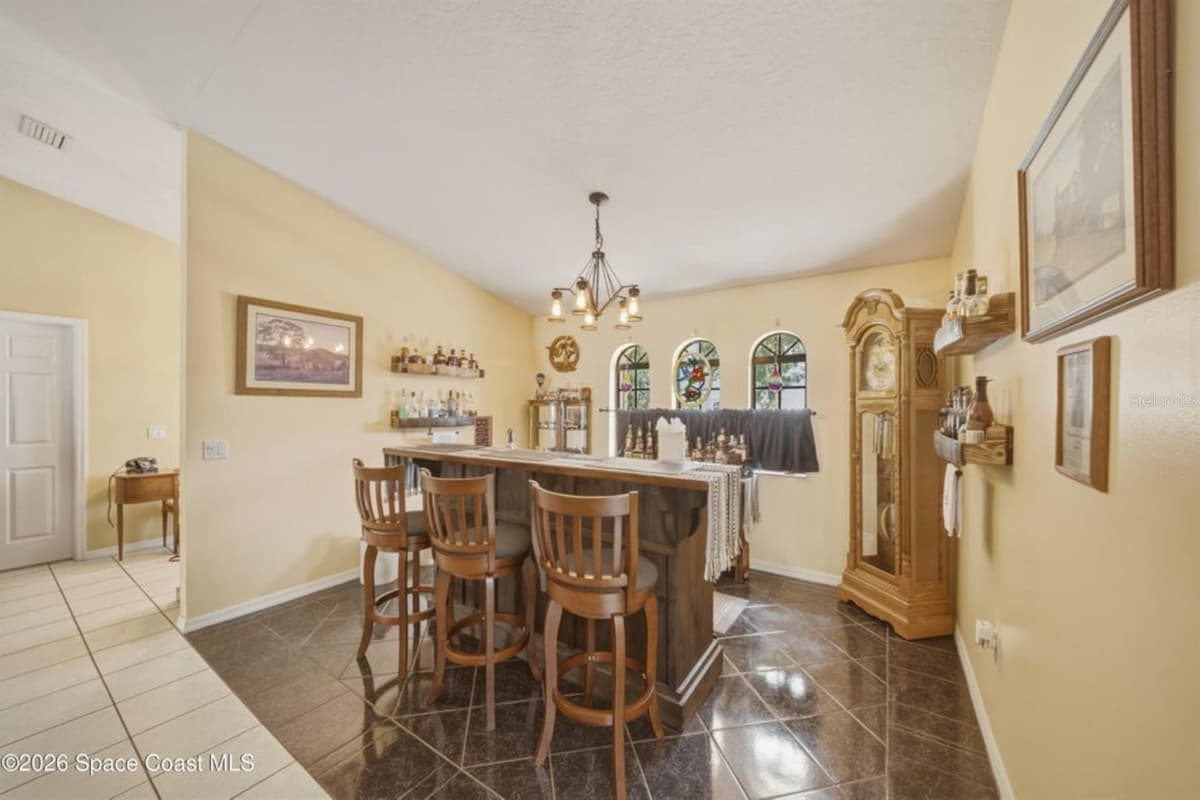 4562 HELENA DRIVE — photo 17 of 44