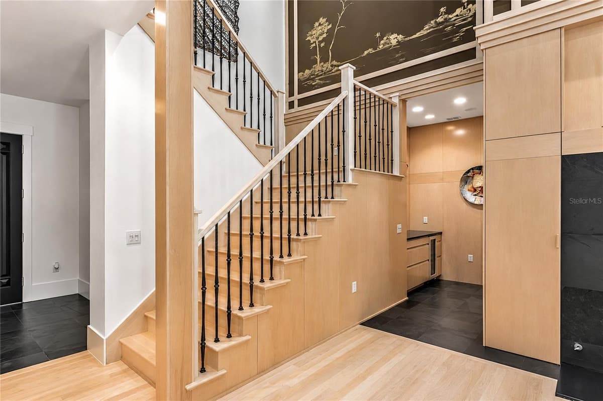 5004 5TH AVENUE — photo 11 of 64