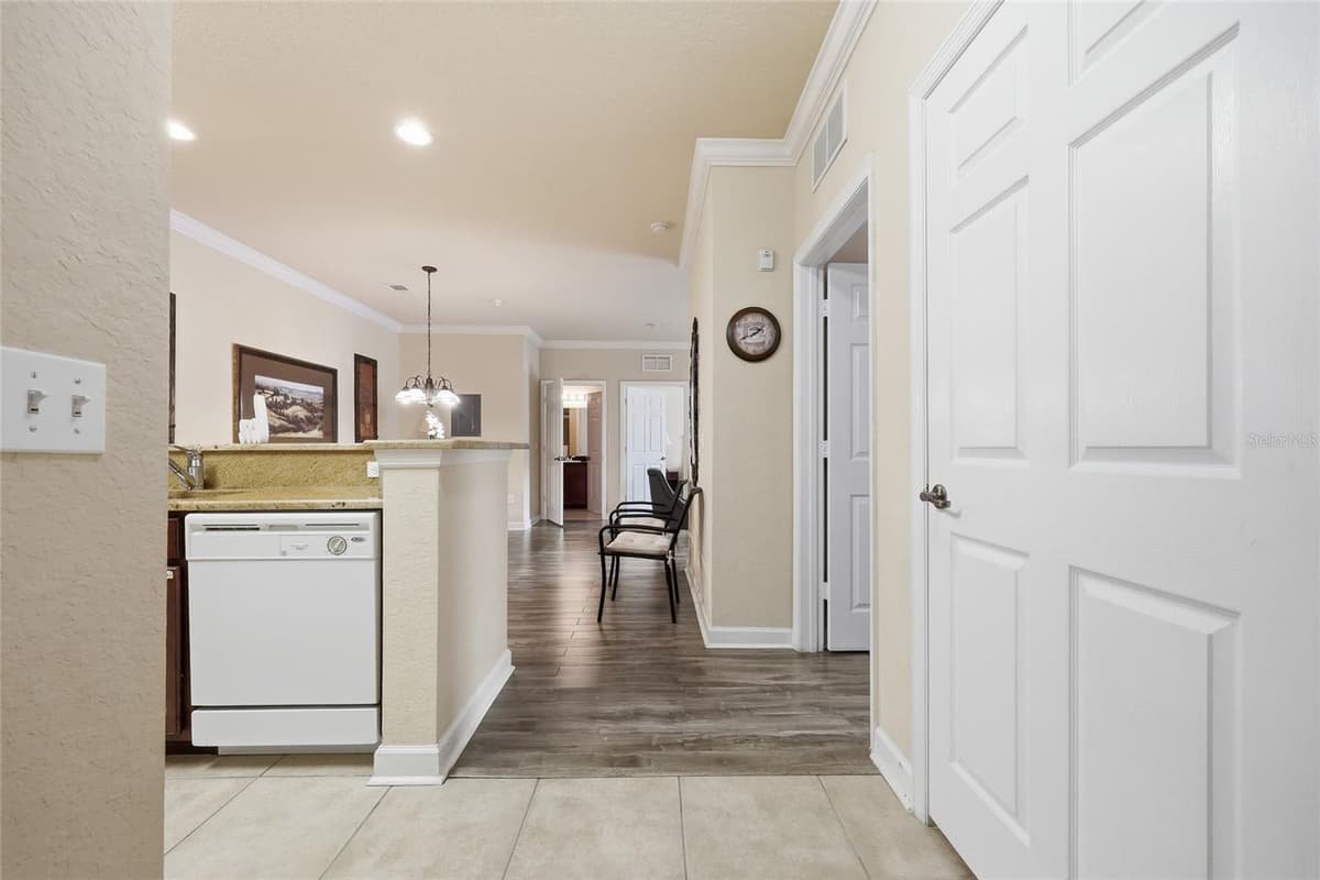 8020 TUSCANY WAY — photo 14 of 39