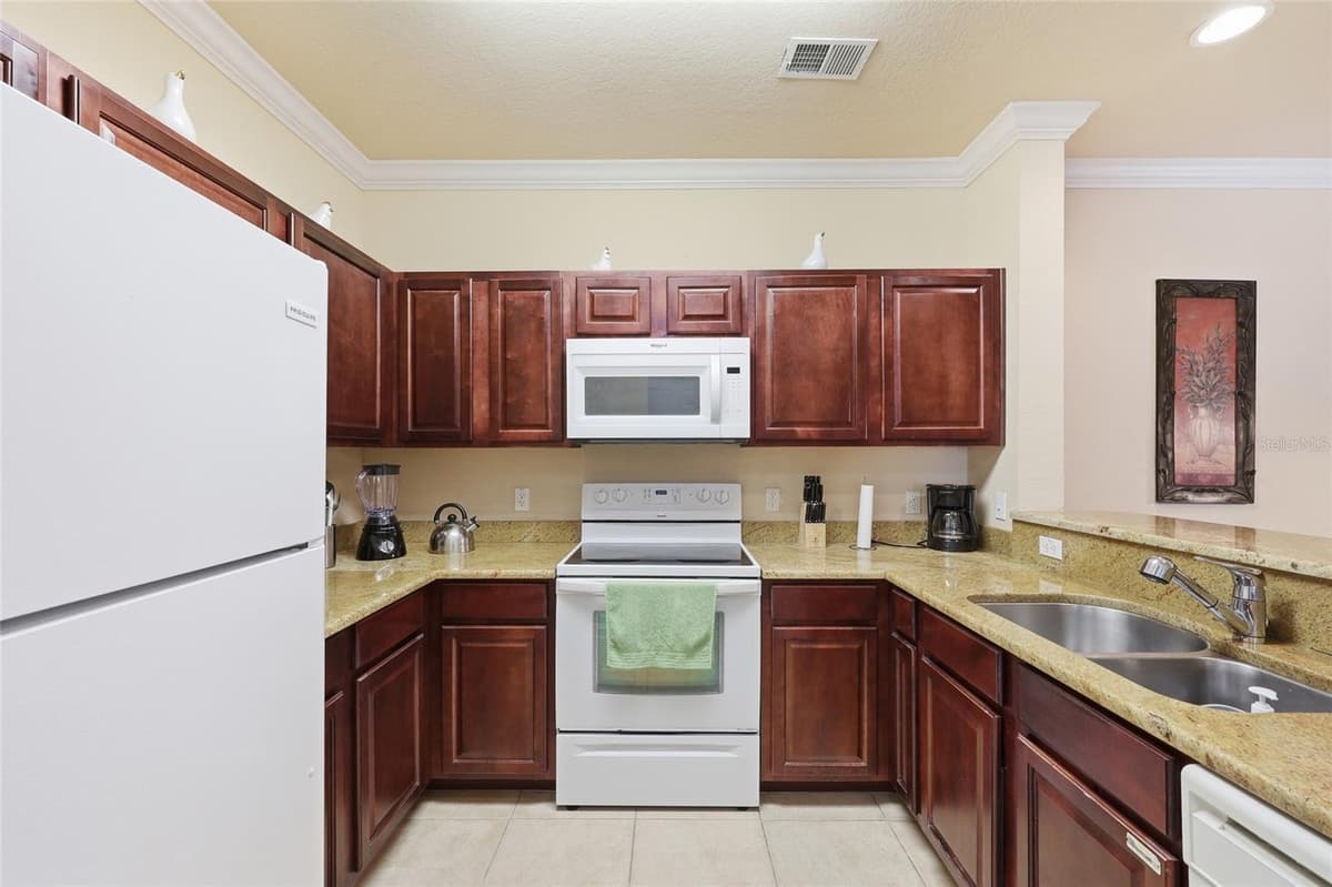 8020 TUSCANY WAY — photo 7 of 39