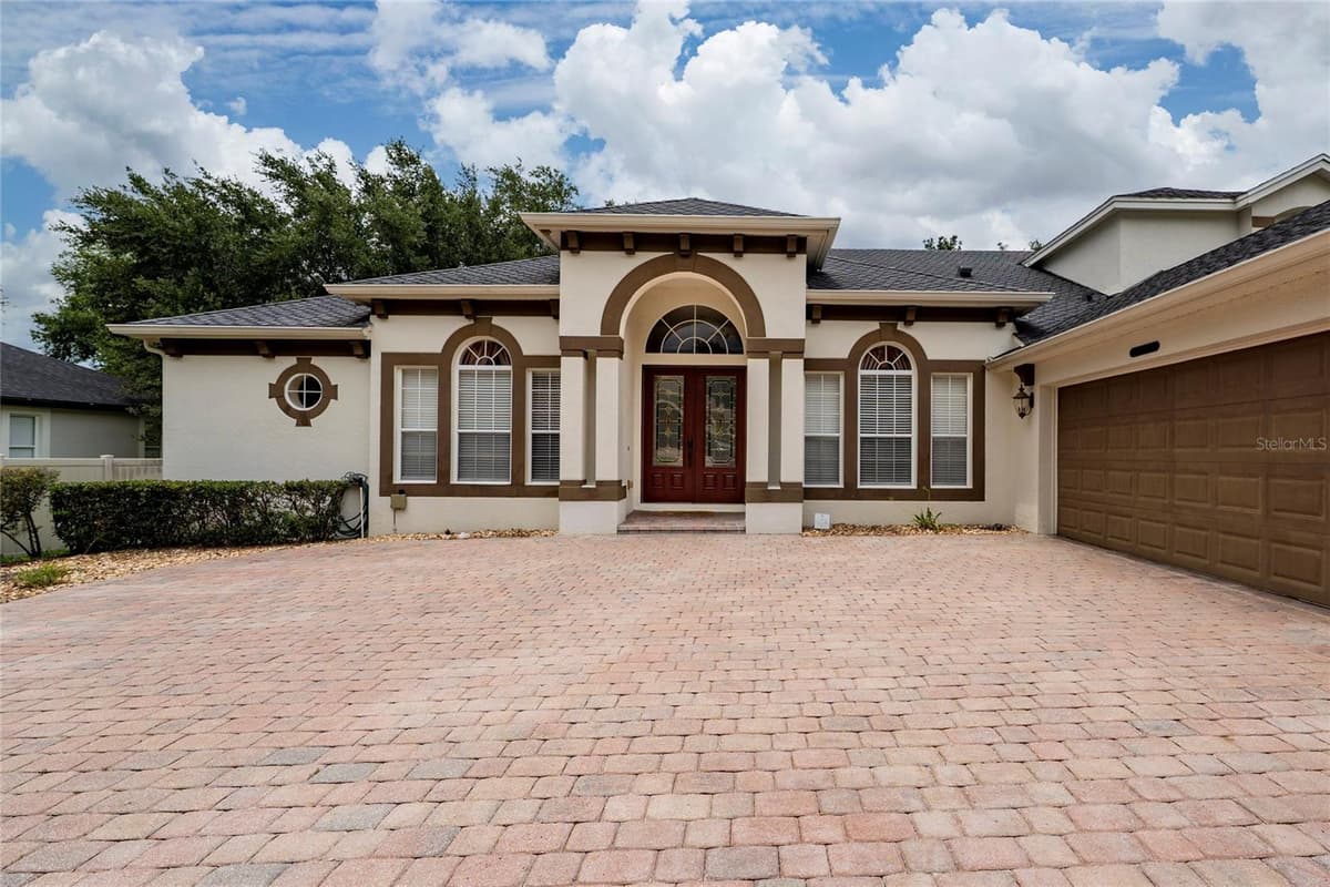 6230 BORDEAUX CIRCLE — photo 2 of 57