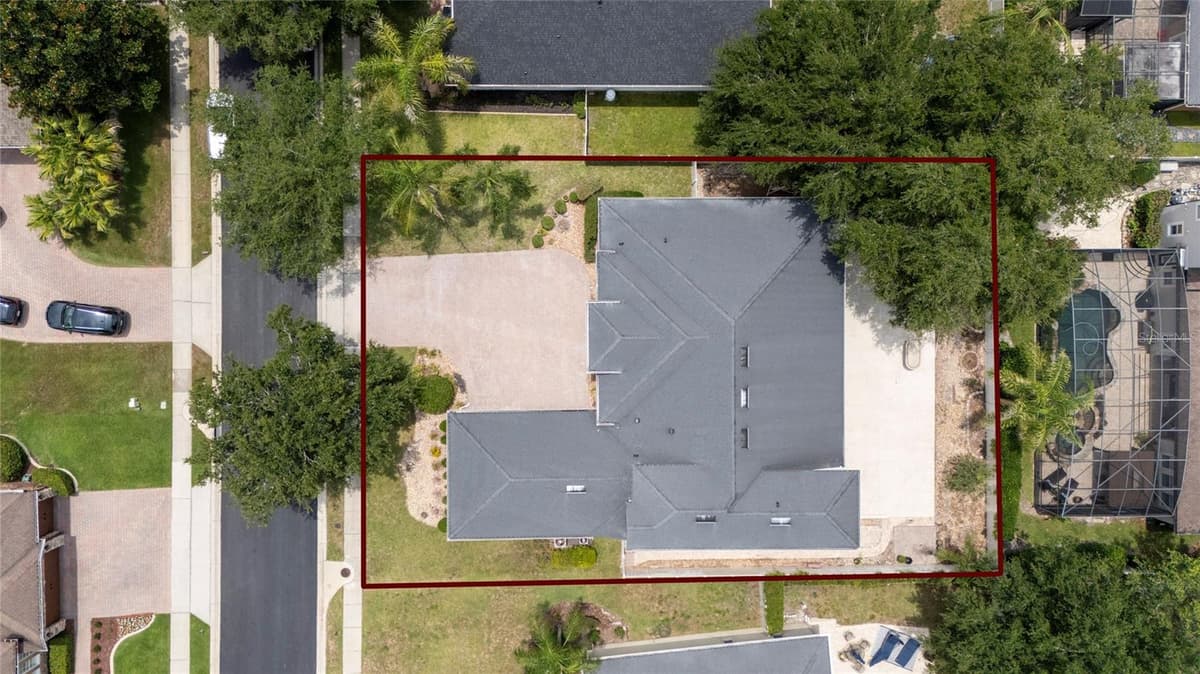 6230 BORDEAUX CIRCLE — photo 9 of 57