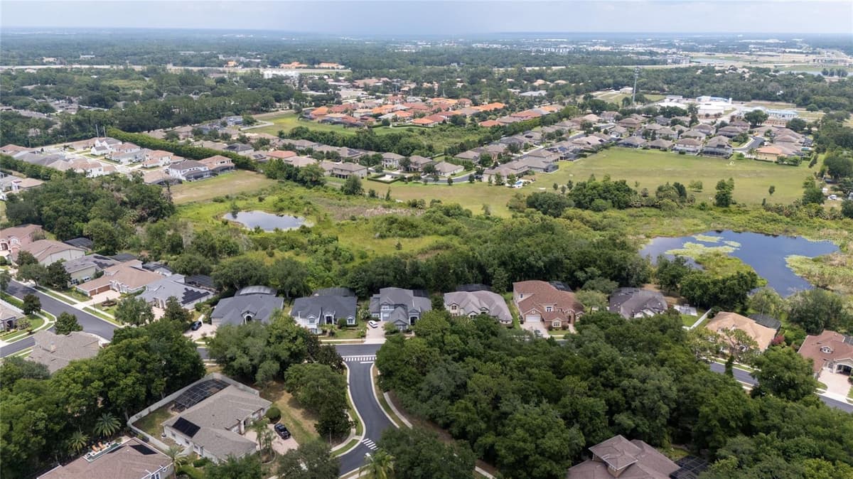 6230 BORDEAUX CIRCLE — photo 8 of 57