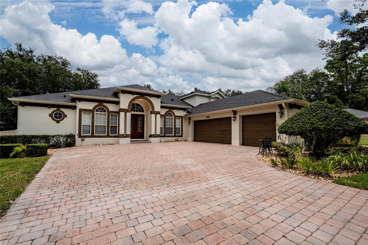 6230 BORDEAUX CIRCLE — photo 15 of 57