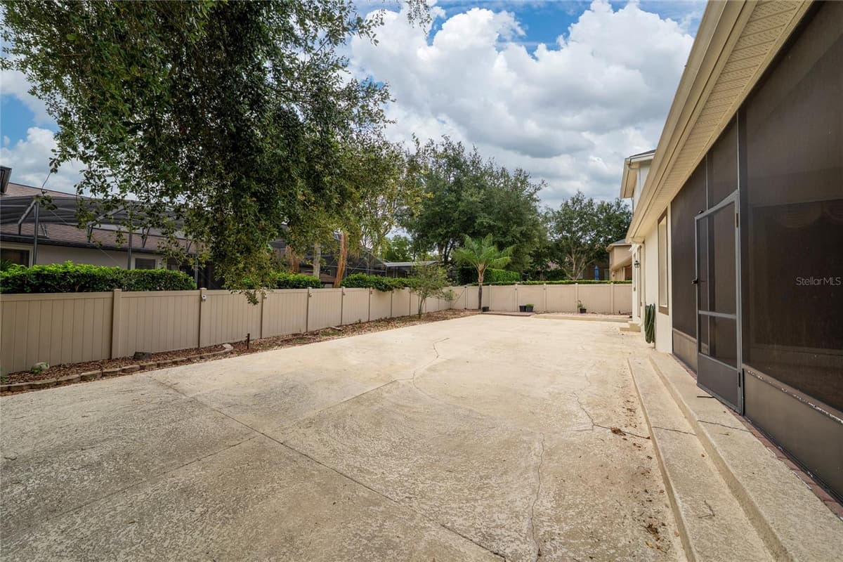 6230 BORDEAUX CIRCLE — photo 56 of 57