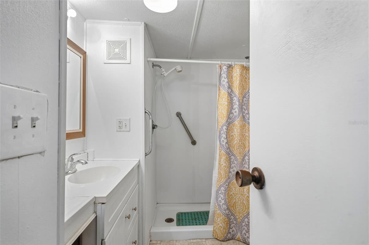 4687 67TH STREET — photo 12 of 21