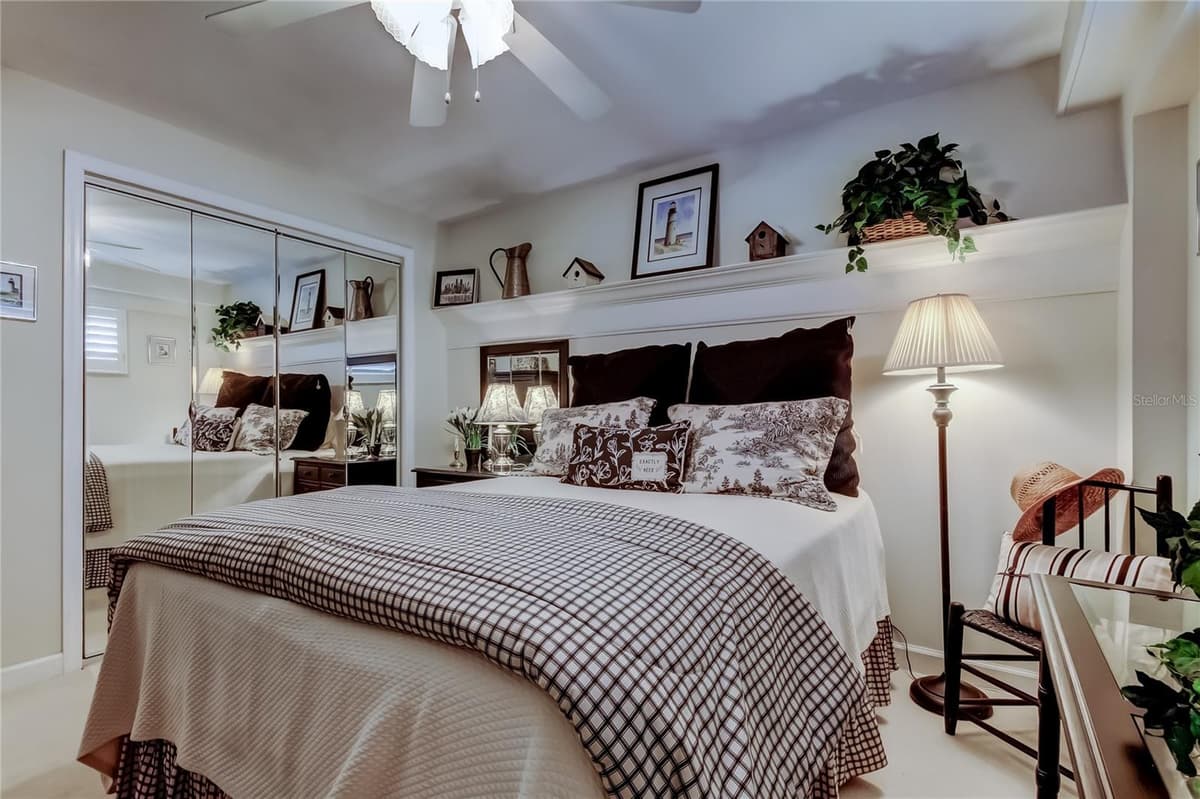 9450 HARBOR GREENS WAY — photo 36 of 51