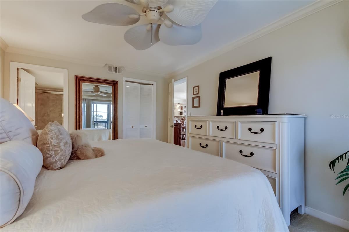9450 HARBOR GREENS WAY — photo 23 of 51