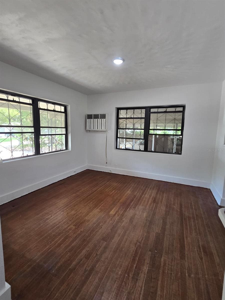 3328 AVENUE T — photo 12 of 16