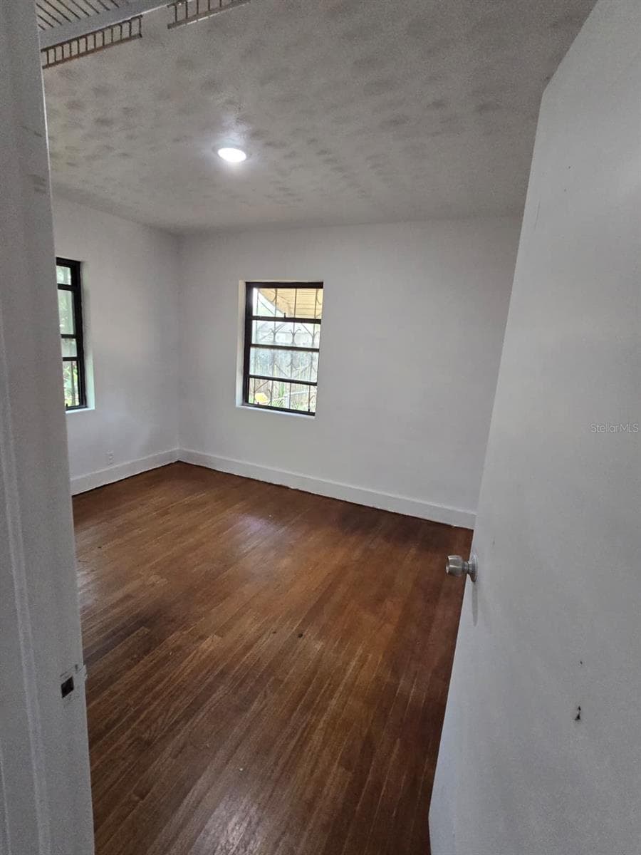 3328 AVENUE T — photo 13 of 16