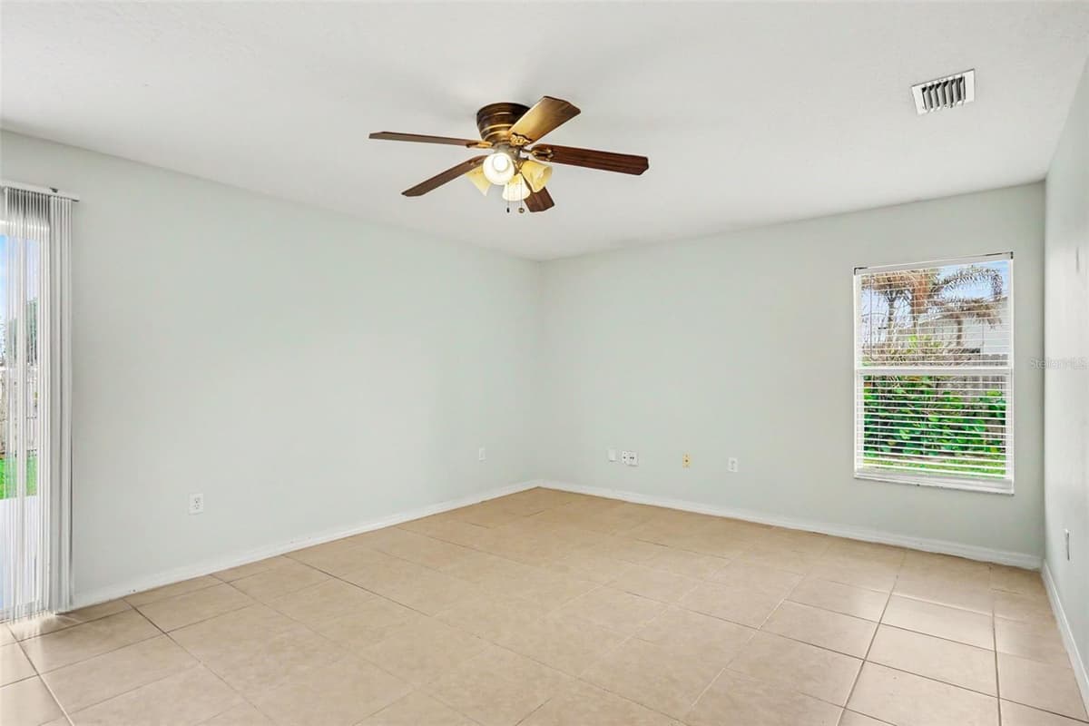 380 SHERIDAN AVENUE — photo 11 of 23