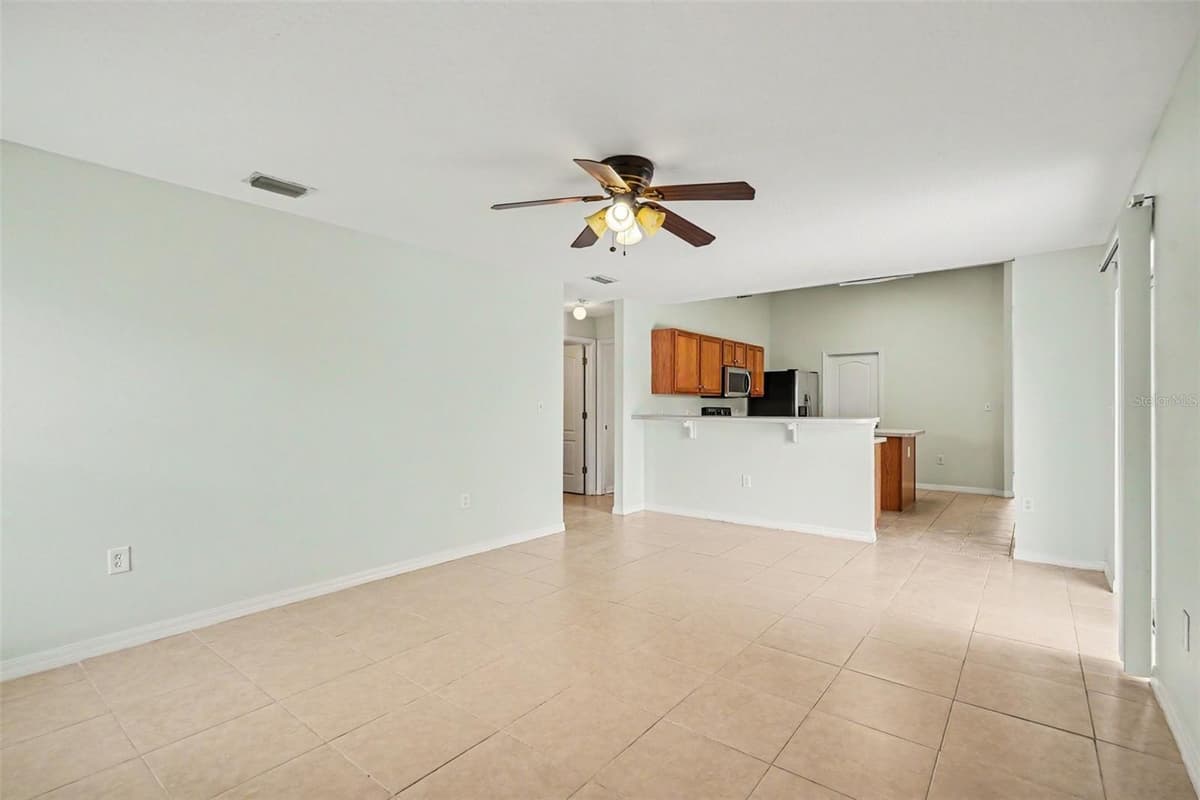 380 SHERIDAN AVENUE — photo 10 of 23