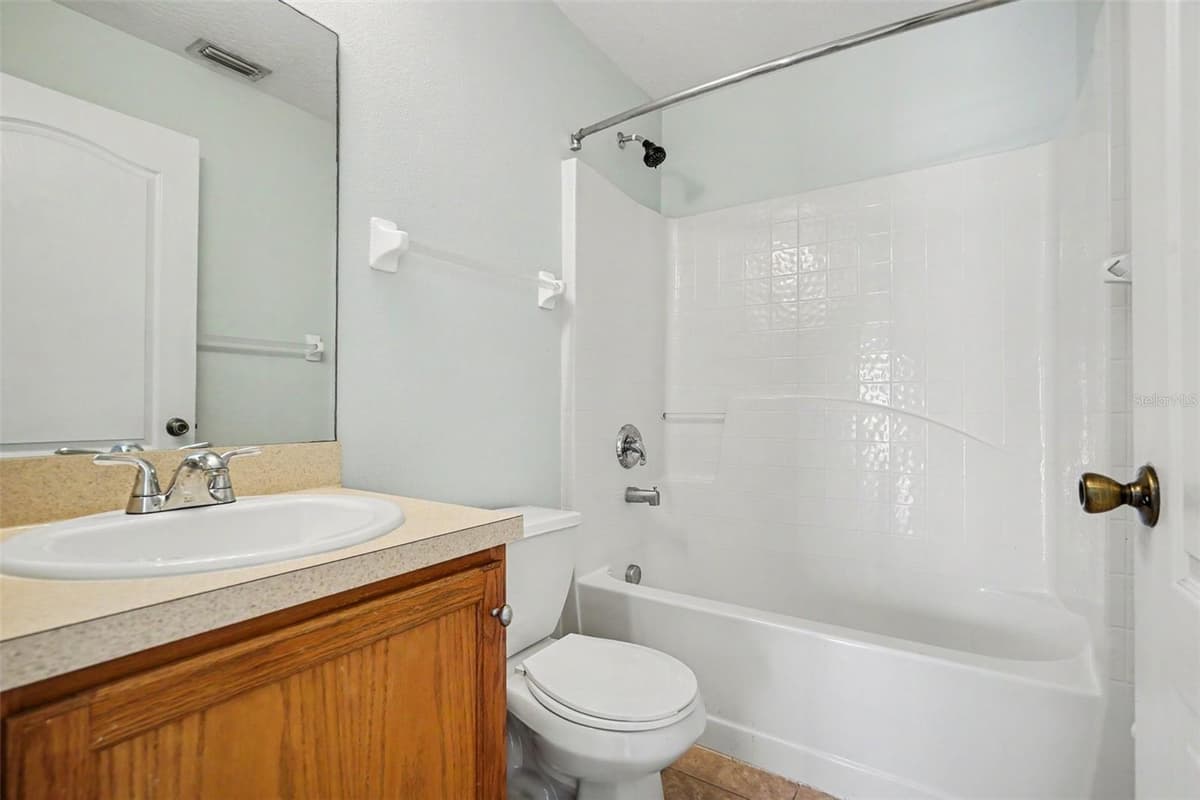 380 SHERIDAN AVENUE — photo 19 of 23