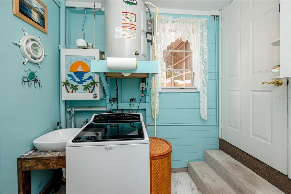 1212 HULL STREET — photo 32 of 66