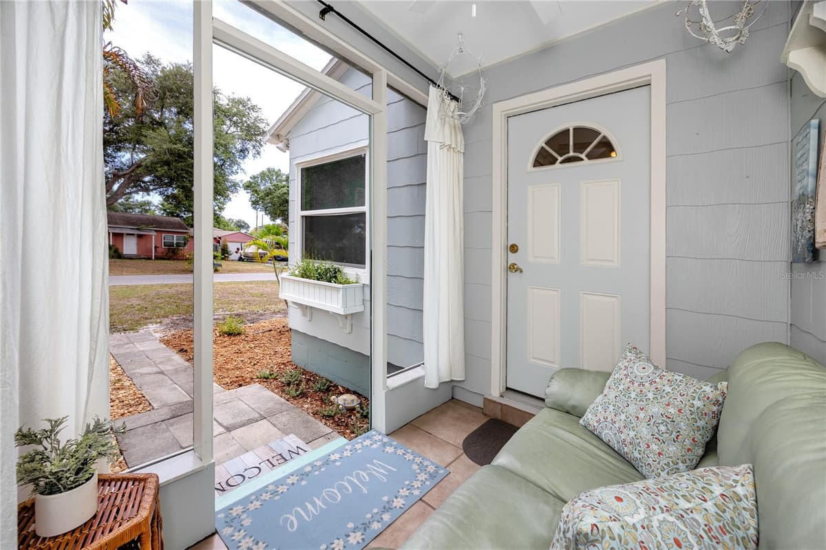 1212 HULL STREET — photo 8 of 66