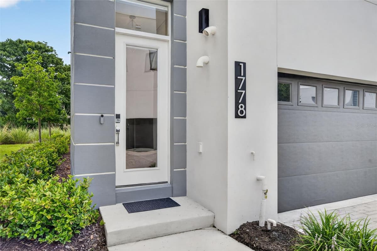1778 MONDRIAN CIRCLE — photo 5 of 52