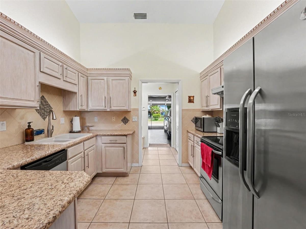 1717 ORANGEWOOD LANE — photo 13 of 31