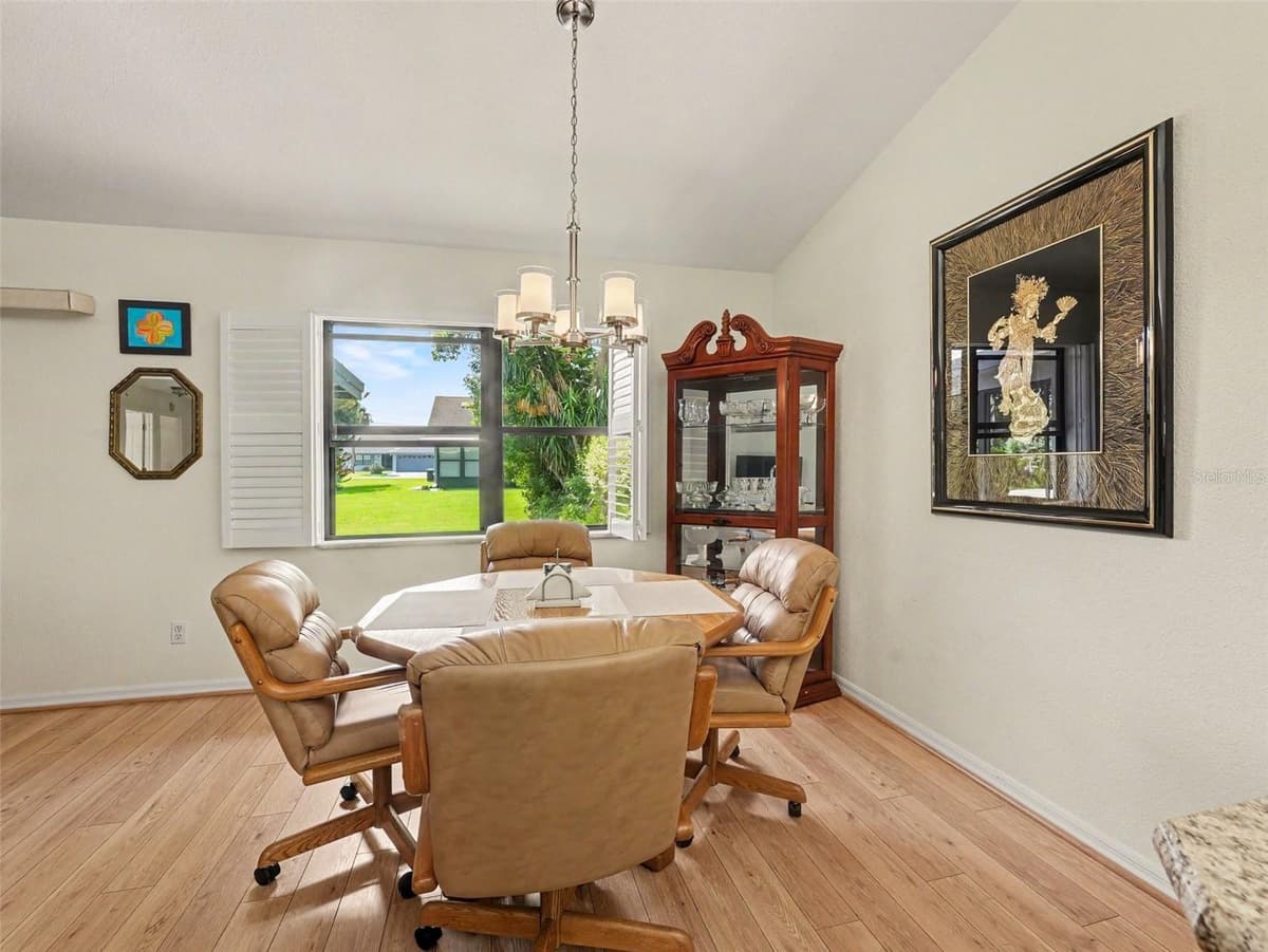 1717 ORANGEWOOD LANE — photo 12 of 31