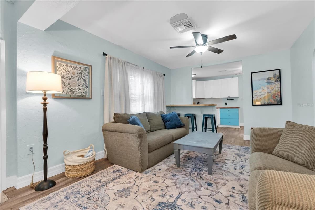 2925 PARK STREET — photo 5 of 35