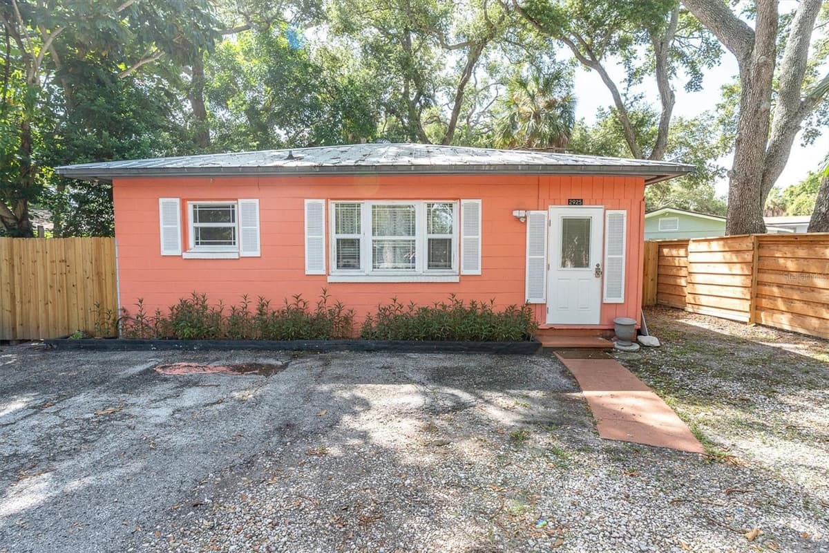 2925 PARK STREET — photo 35 of 35