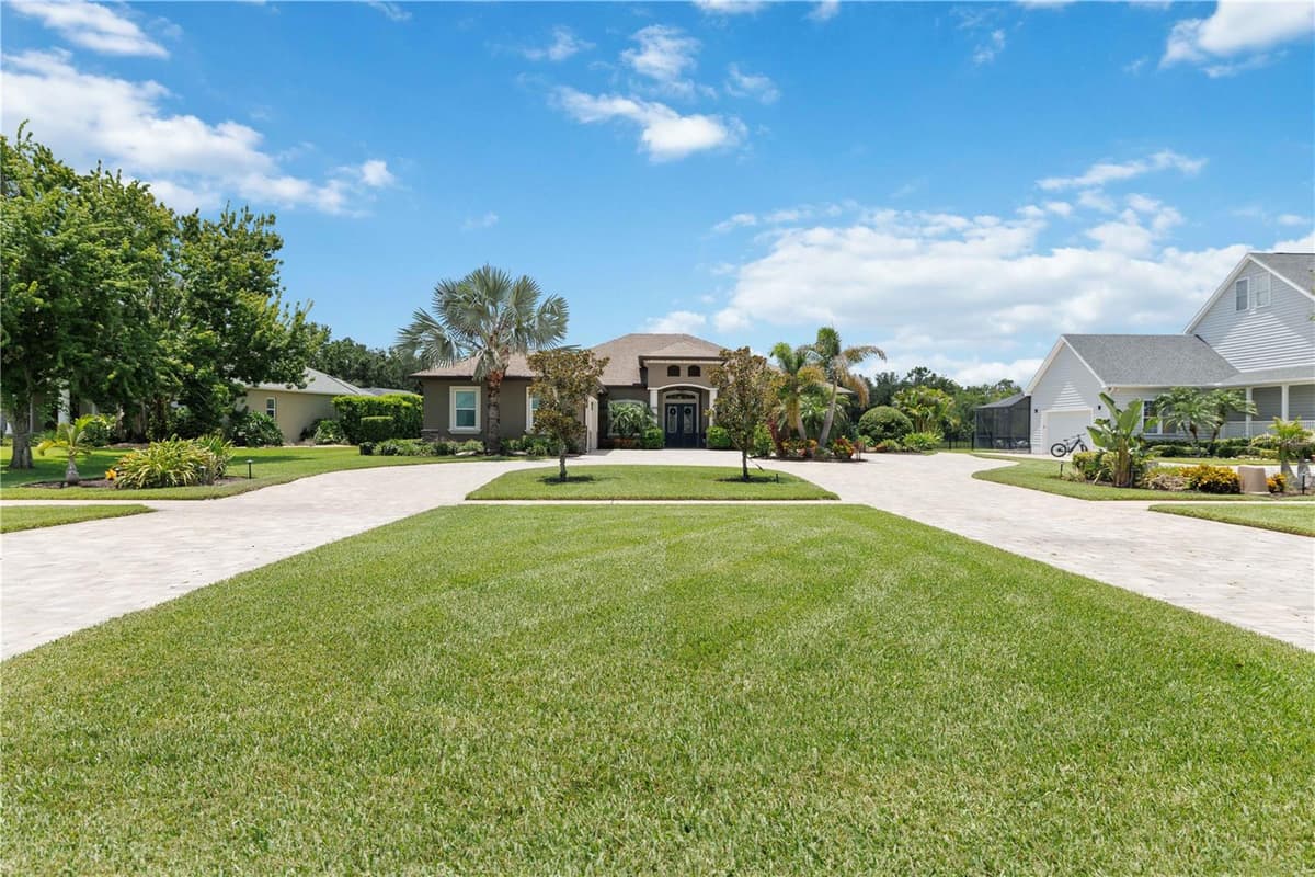 15415 MULHOLLAND ROAD — photo 1 of 30