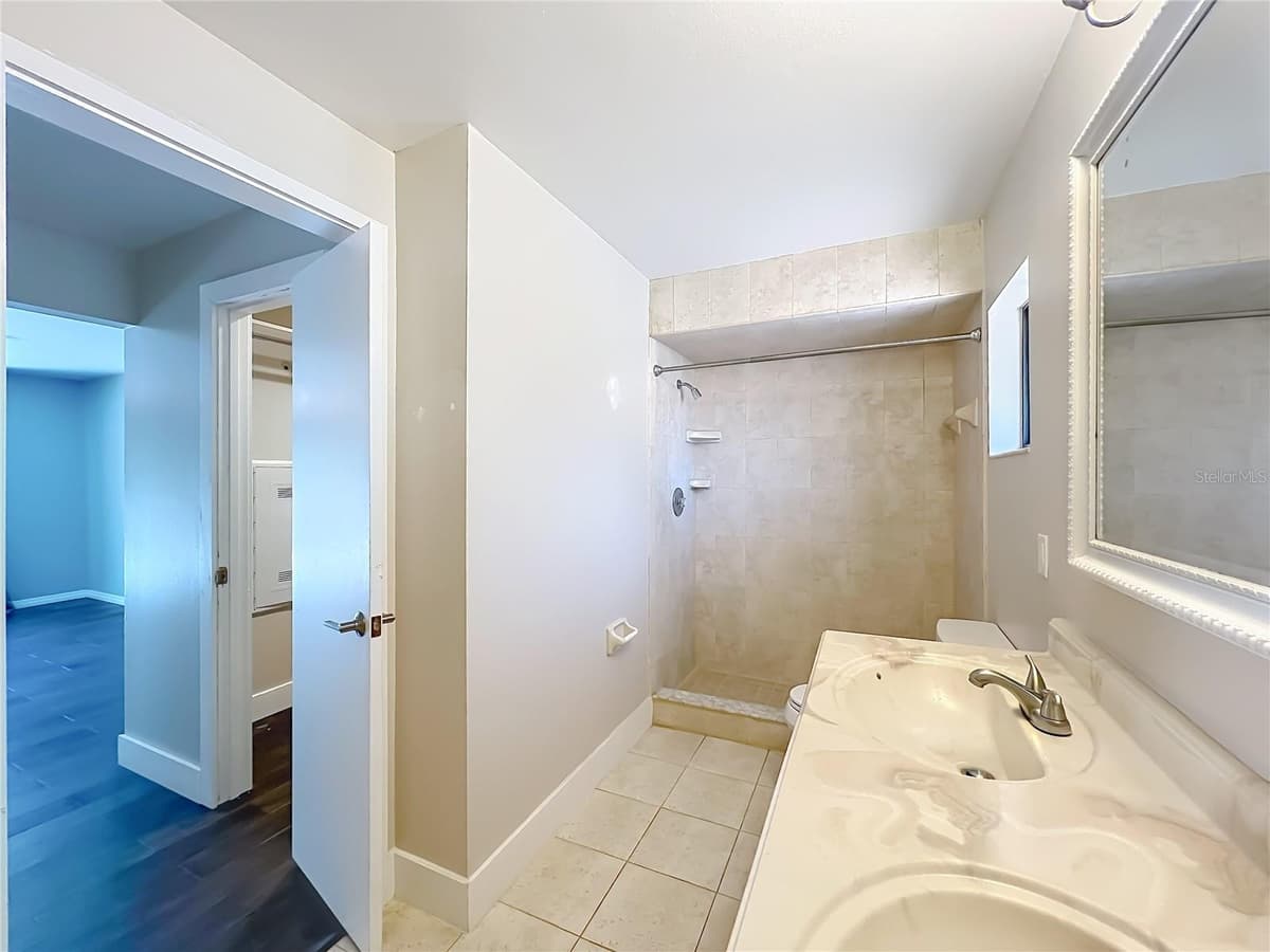 1215 DUNCAN COURT — photo 48 of 75