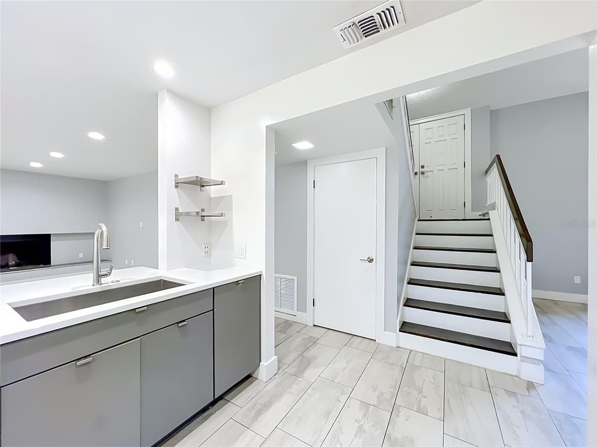 1215 DUNCAN COURT — photo 30 of 75