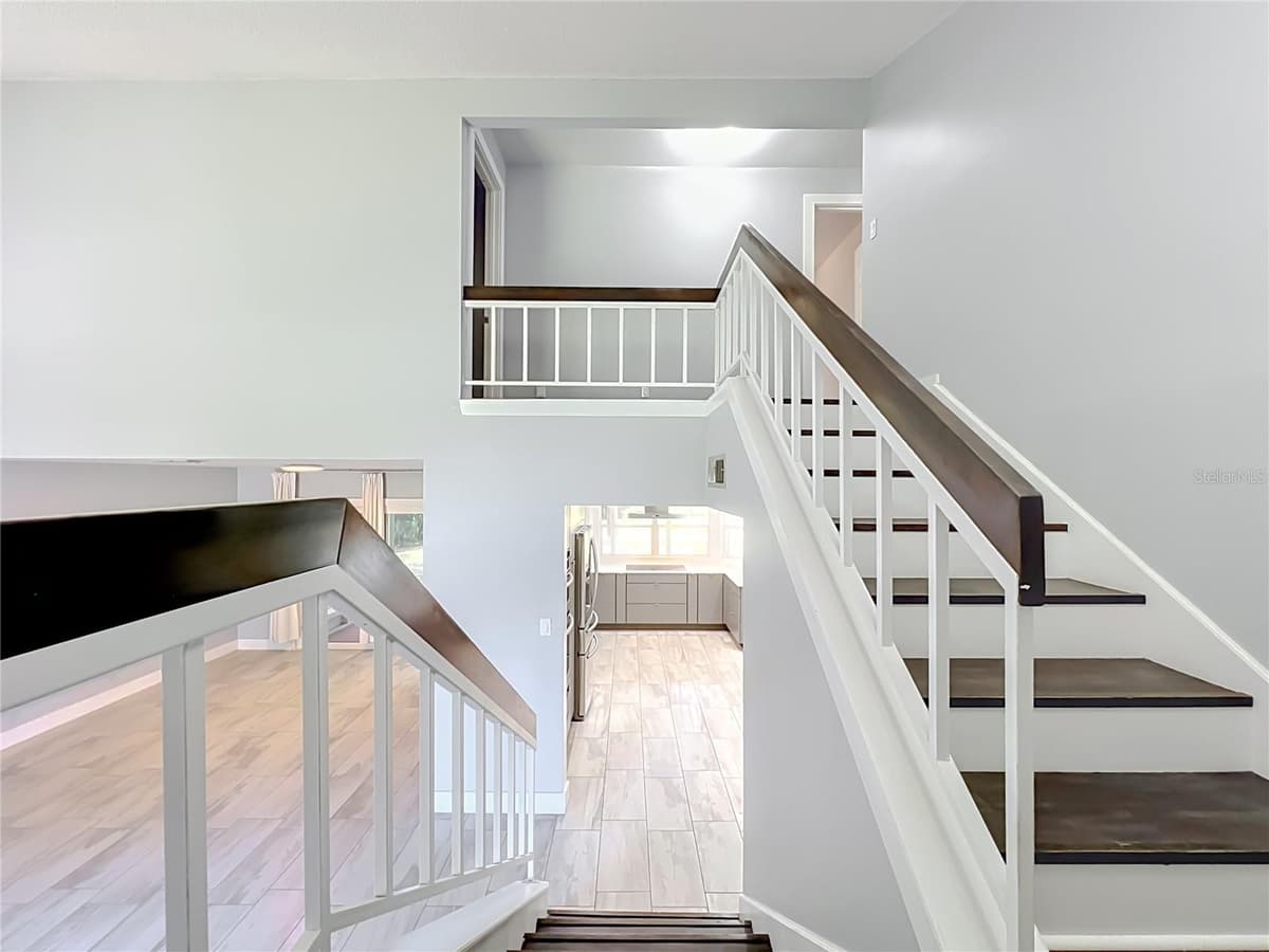 1215 DUNCAN COURT — photo 9 of 75