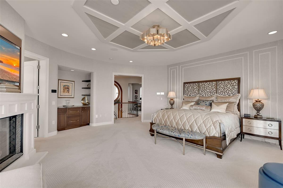 1372 HARBOR DRIVE — photo 35 of 70