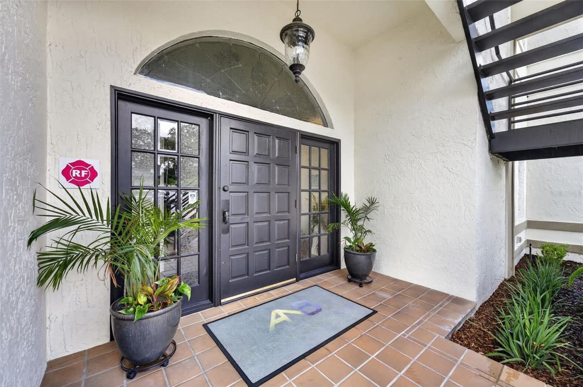 1477 FAIRBANKS AVENUE — photo 10 of 70