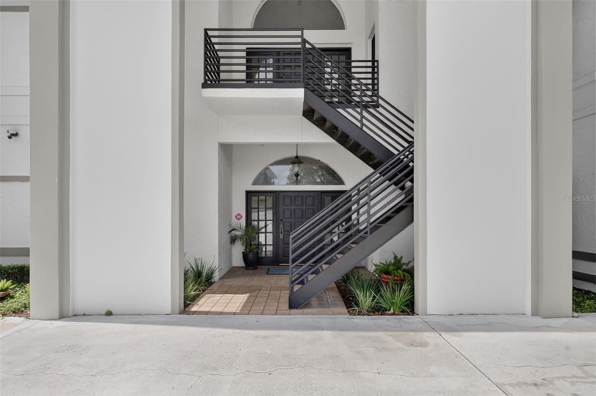 1477 FAIRBANKS AVENUE — photo 37 of 70