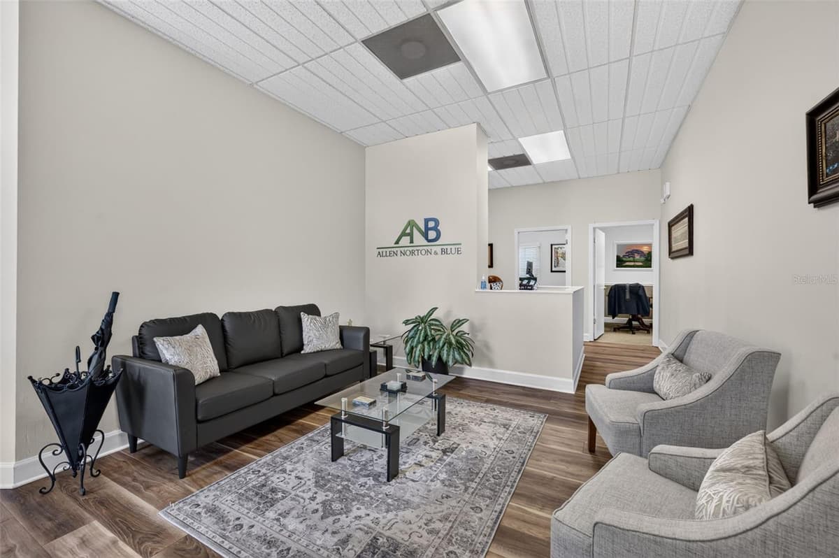1477 FAIRBANKS AVENUE — photo 11 of 70