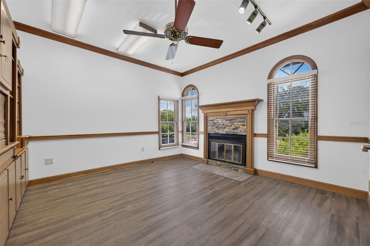1477 FAIRBANKS AVENUE — photo 42 of 70