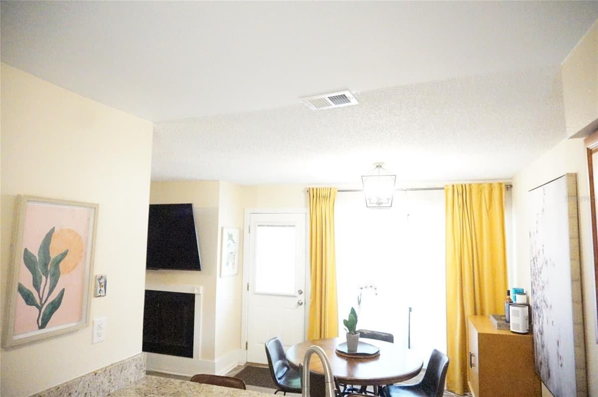 695 & 693 BELFLOWER PLACE — photo 5 of 21