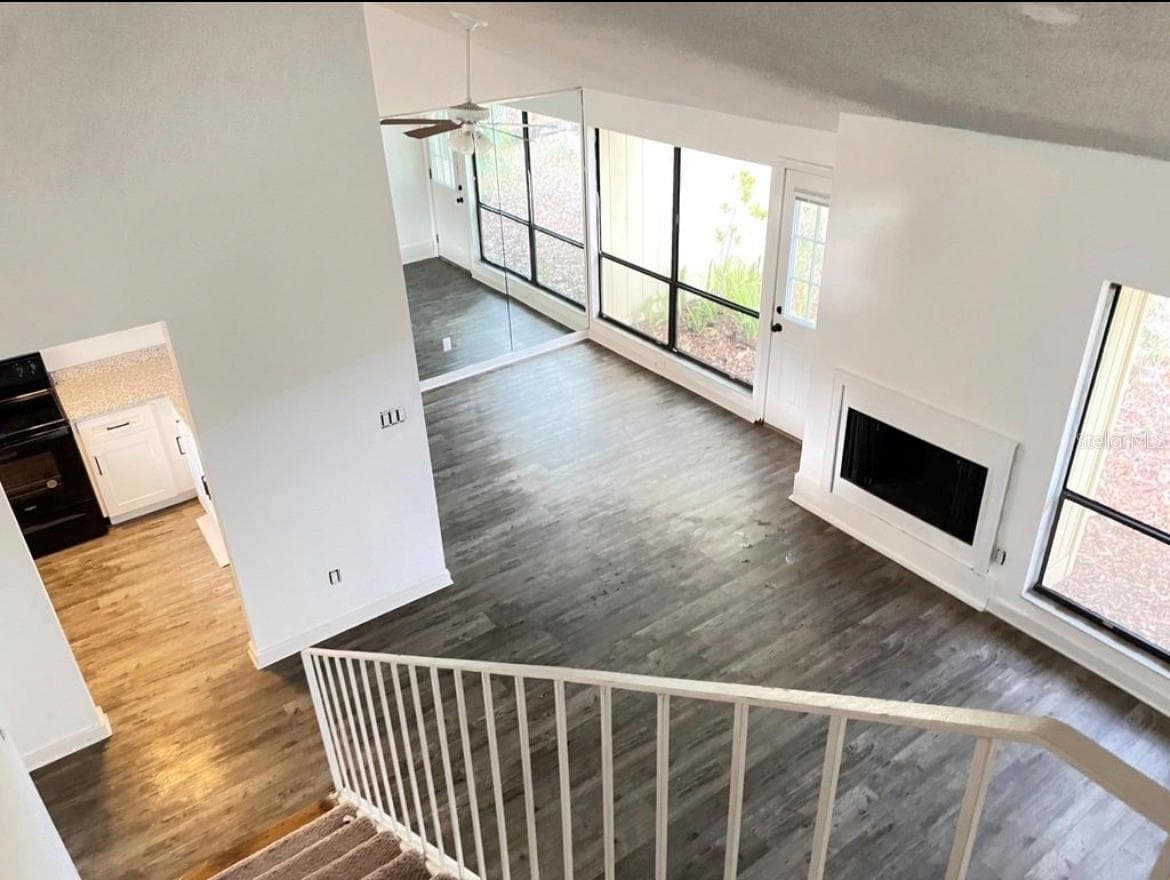 695 & 693 BELFLOWER PLACE — photo 17 of 21
