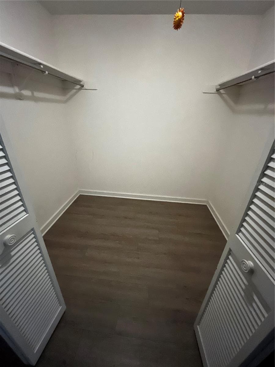 695 & 693 BELFLOWER PLACE — photo 9 of 21