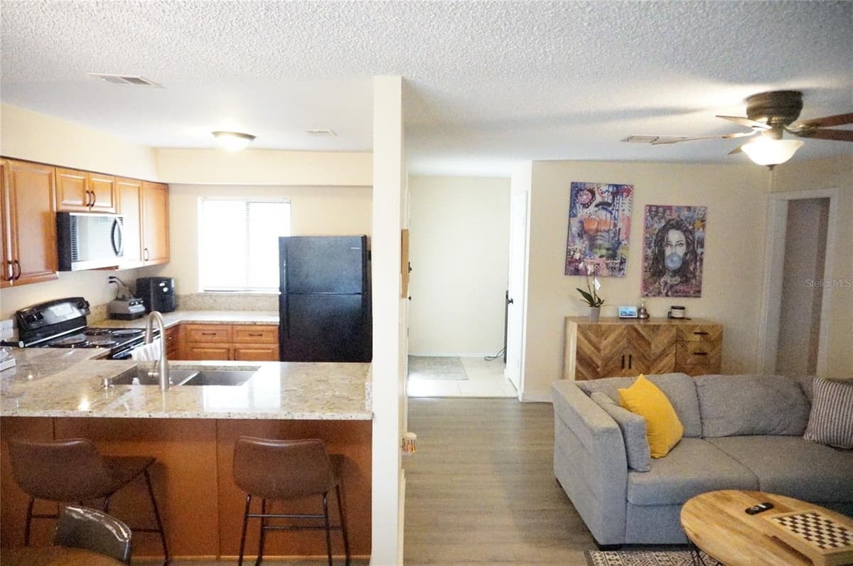695 & 693 BELFLOWER PLACE — photo 2 of 21