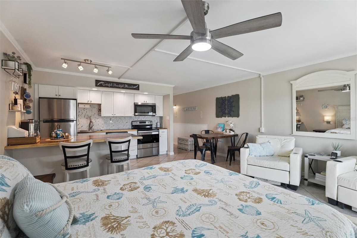 3700 ATLANTIC AVENUE — photo 11 of 29