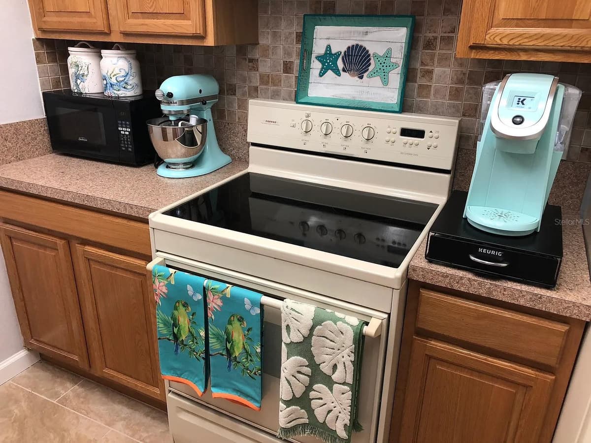 2621 COVE CAY DRIVE — photo 3 of 12